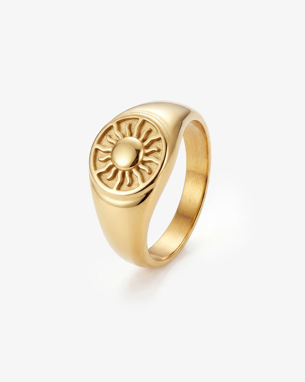 Anillo dorado con diseño de sol en bisel redondeado