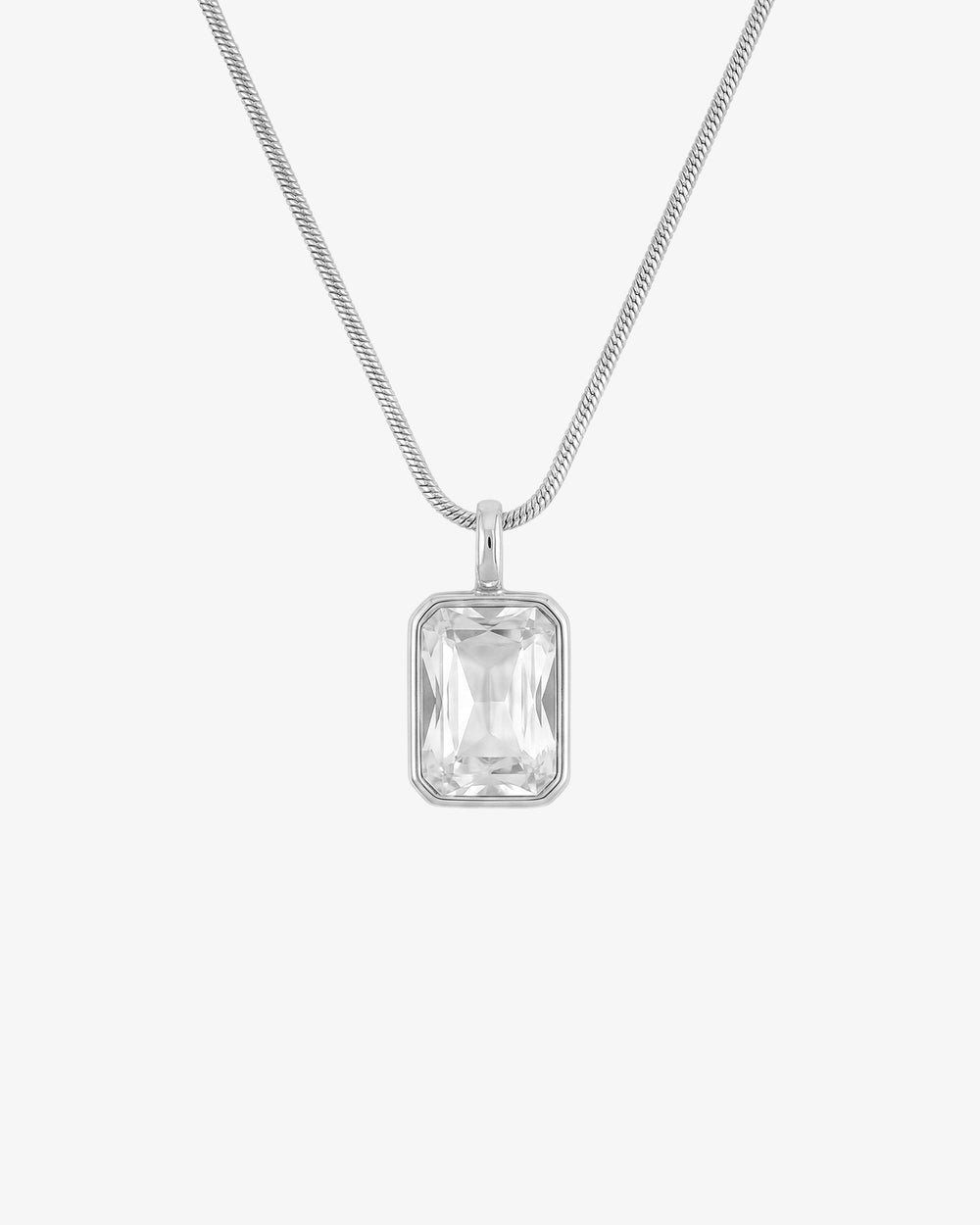 Collar plateado Solstice con gran colgante rectangular de gema transparente